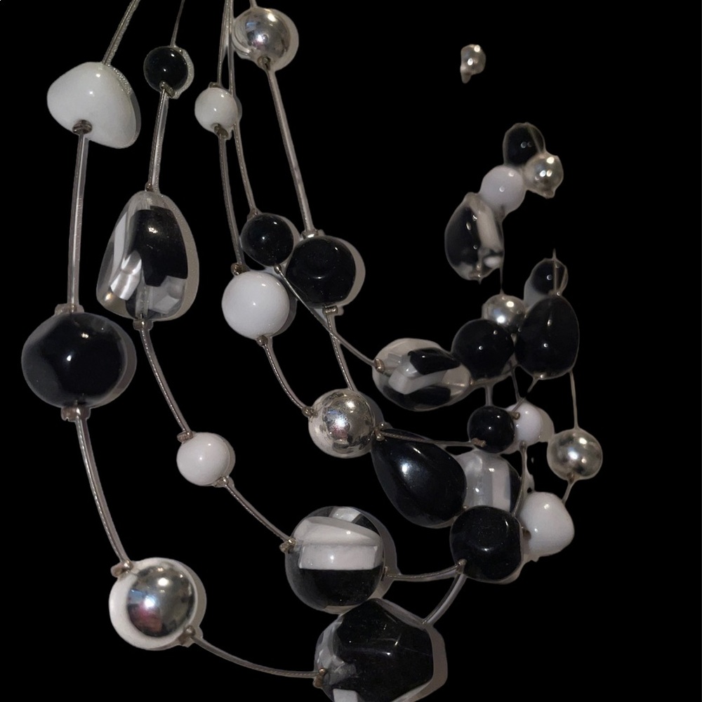 black & white necklace